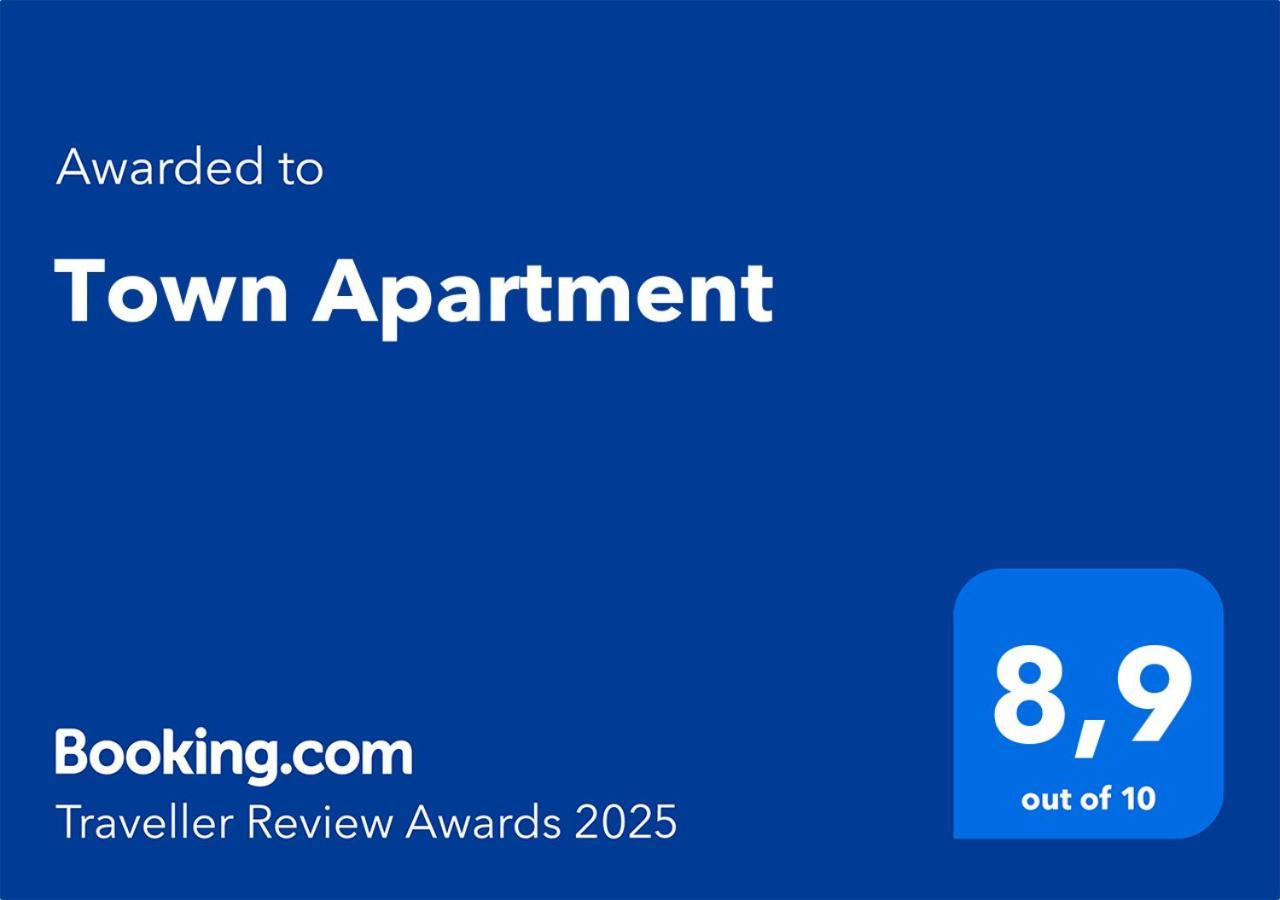 Town Apartment Φουνκάλ Εξωτερικό φωτογραφία